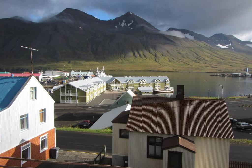 House With A Warm Soul In North Iceland Siglufjordur Exterior foto