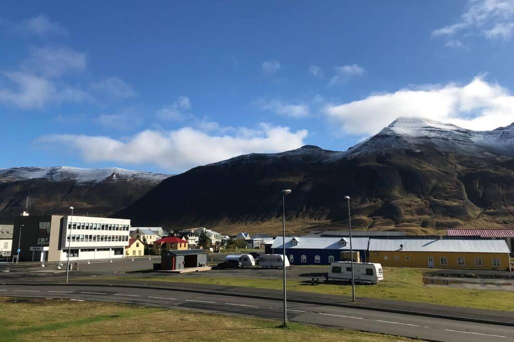 House With A Warm Soul In North Iceland Siglufjordur Exterior foto