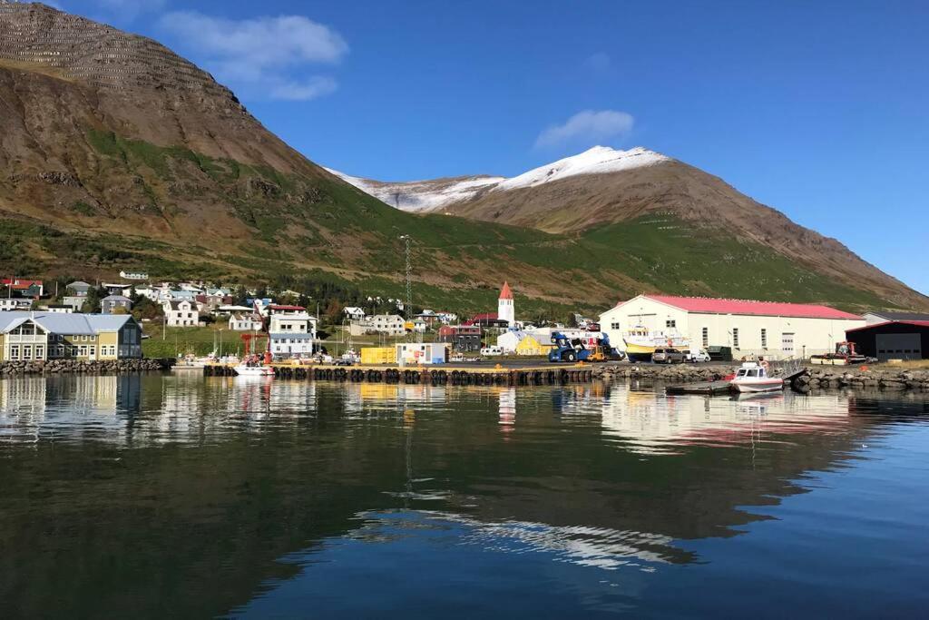 House With A Warm Soul In North Iceland Siglufjordur Exterior foto